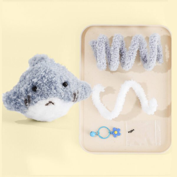 Little Shark Pipe Cleaners Craft DIY Kit - Image 2